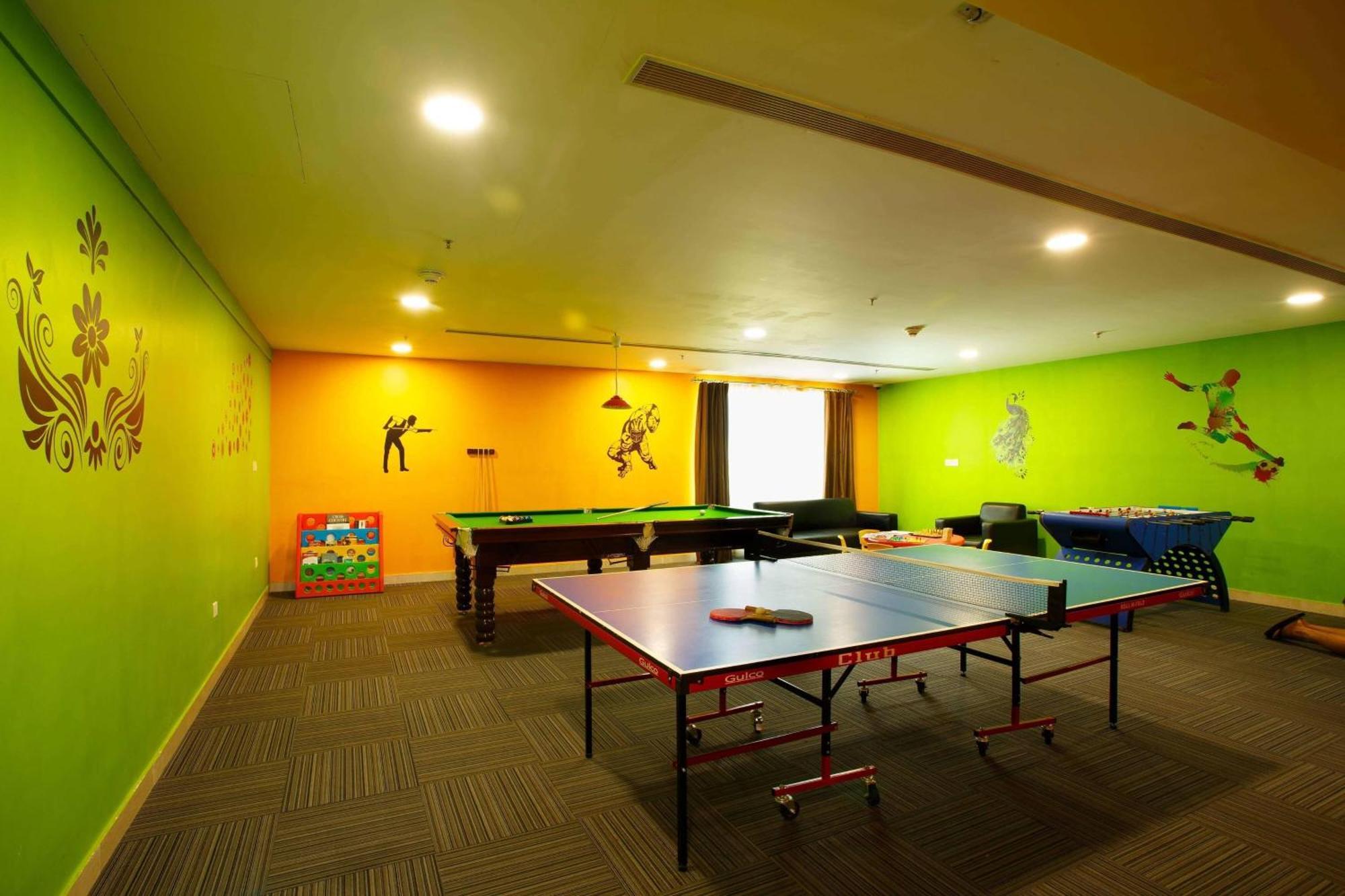 Courtyard By Marriott Agra Hotel Eksteriør billede The game room